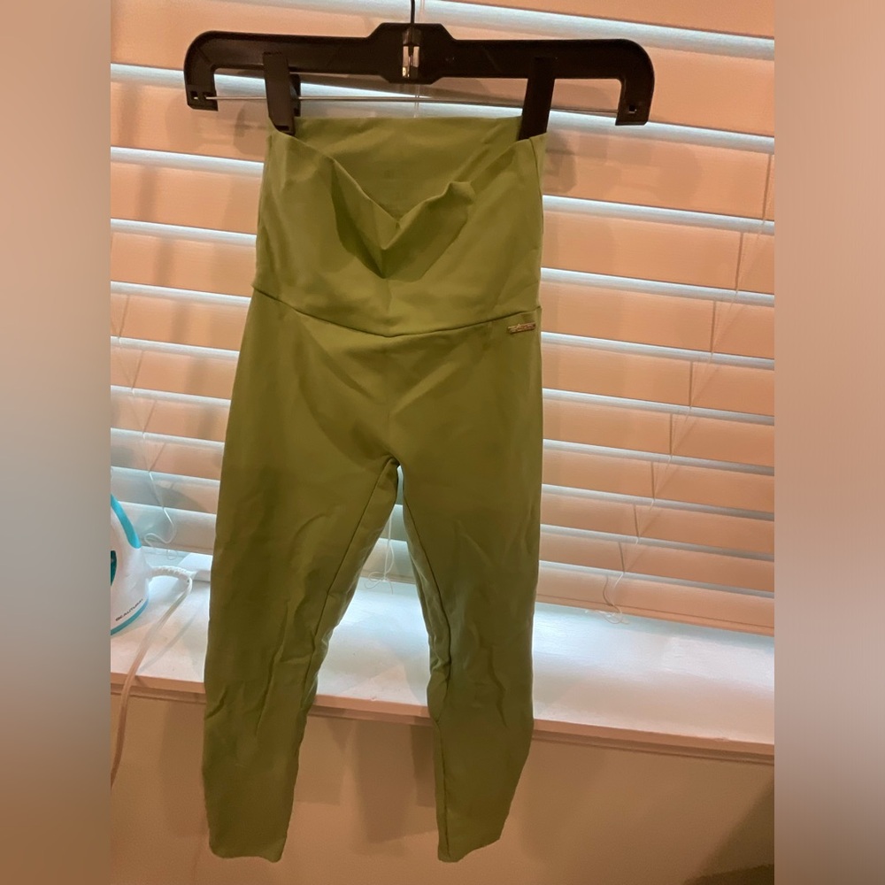 Echt scrunch butt leggings size xsmall